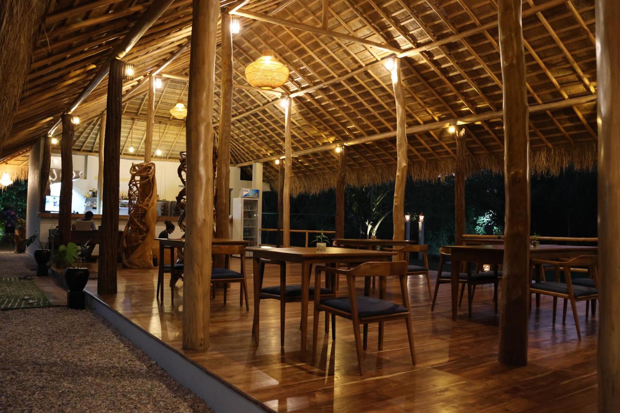 Omkara Rekawa Hotel Tangalle Exterior photo