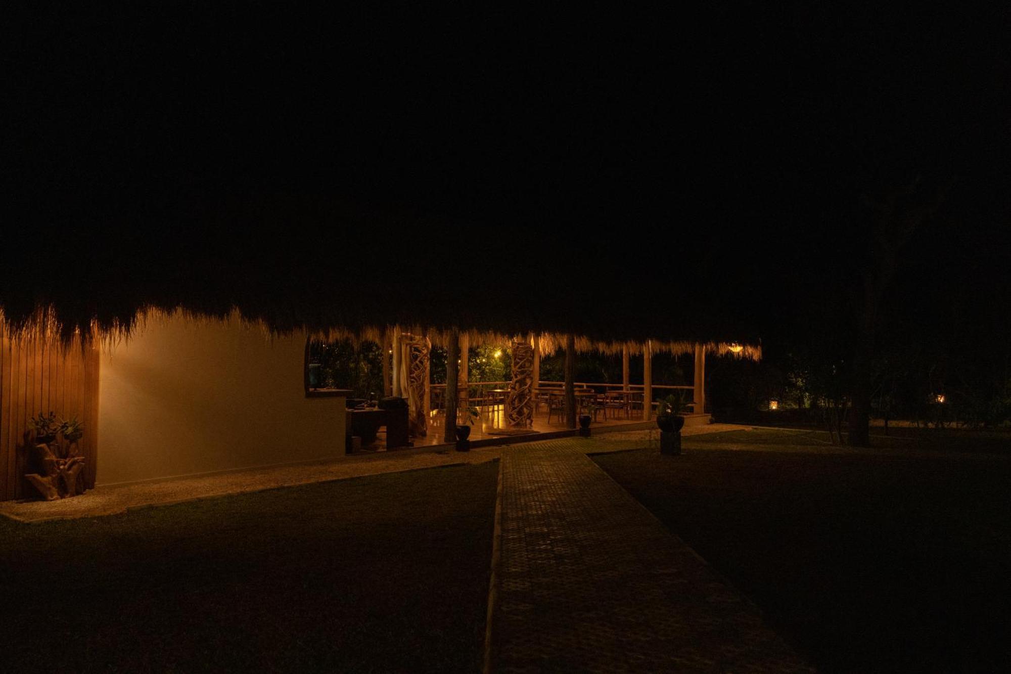 Omkara Rekawa Hotel Tangalle Exterior photo